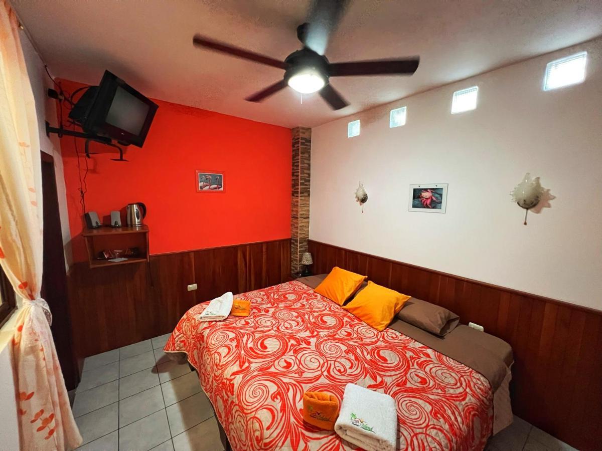 Hotel Sun Island à Puerto Villamil Extérieur photo