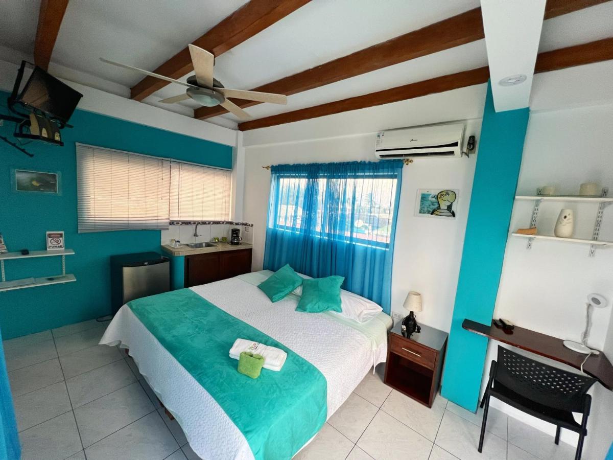Hotel Sun Island à Puerto Villamil Extérieur photo