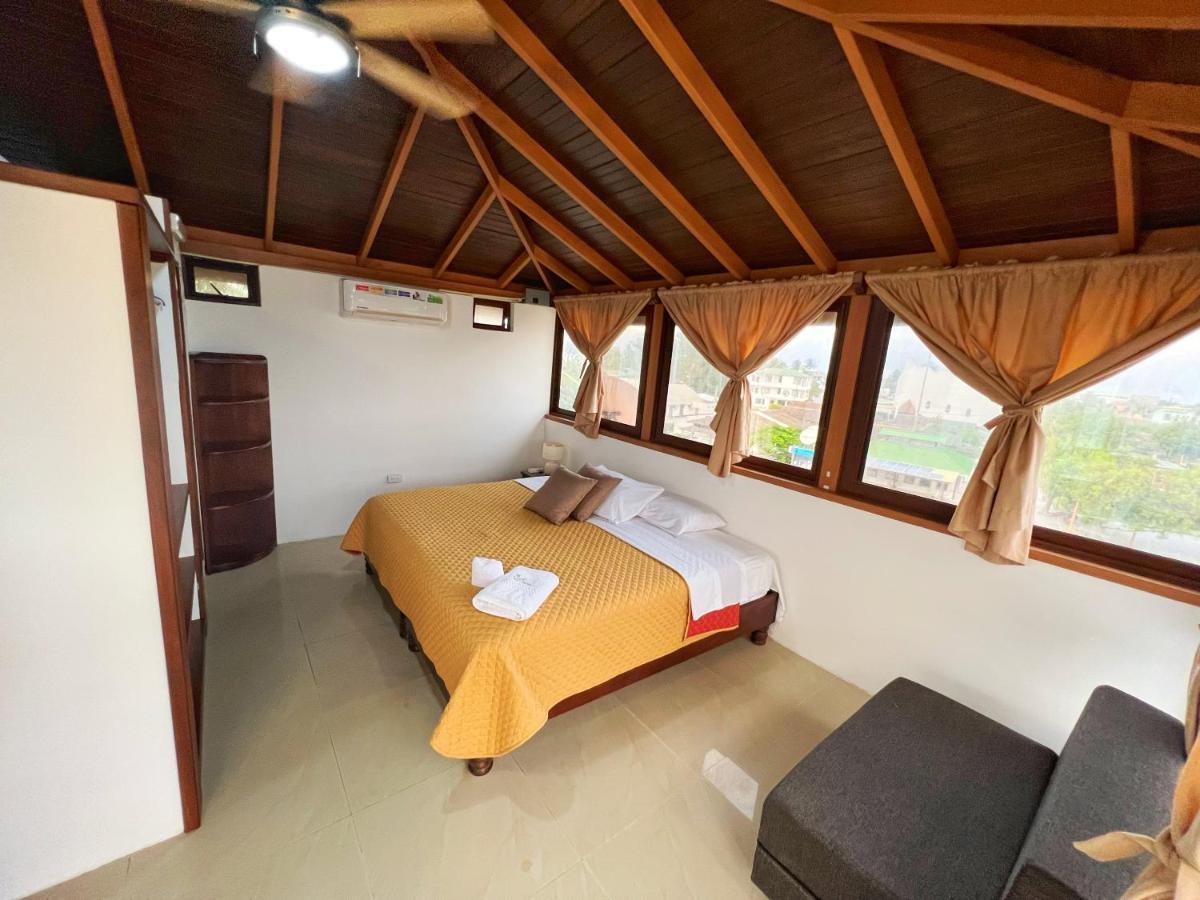 Hotel Sun Island à Puerto Villamil Extérieur photo