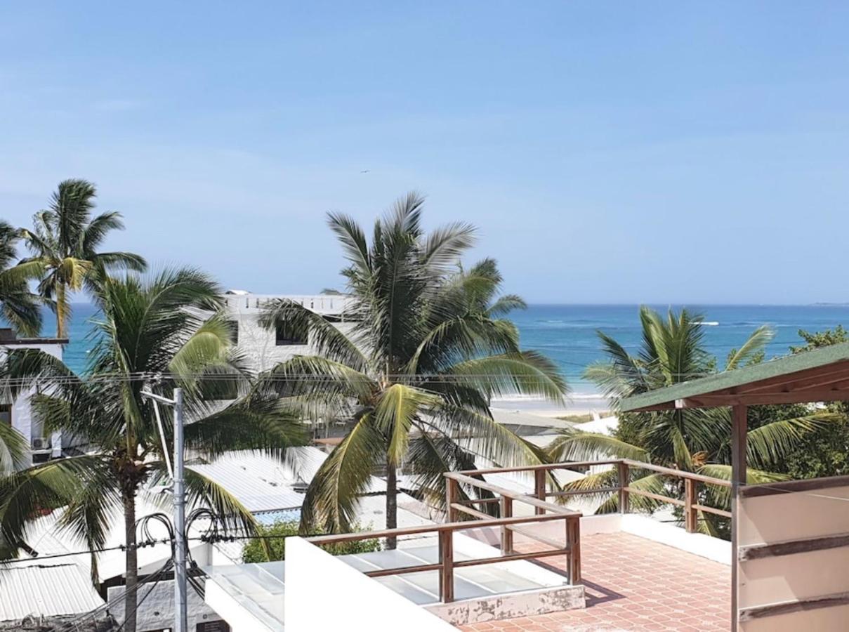 Hotel Sun Island à Puerto Villamil Extérieur photo