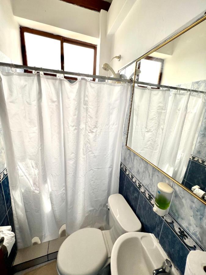 Hotel Sun Island à Puerto Villamil Extérieur photo