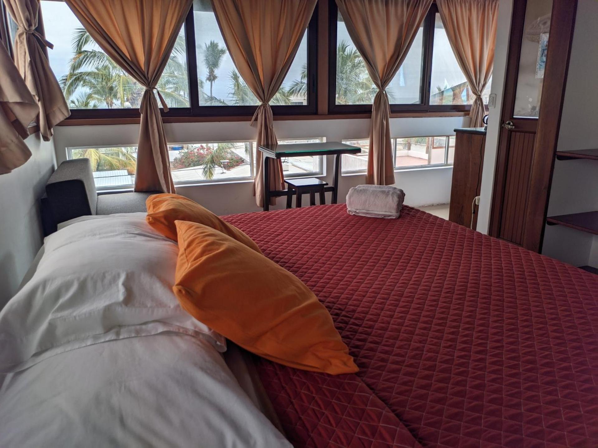 Hotel Sun Island à Puerto Villamil Extérieur photo