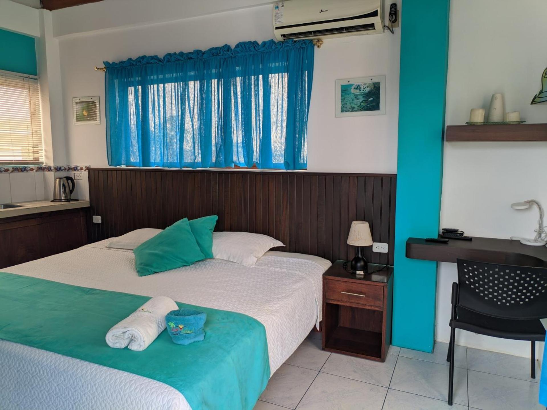 Hotel Sun Island à Puerto Villamil Extérieur photo